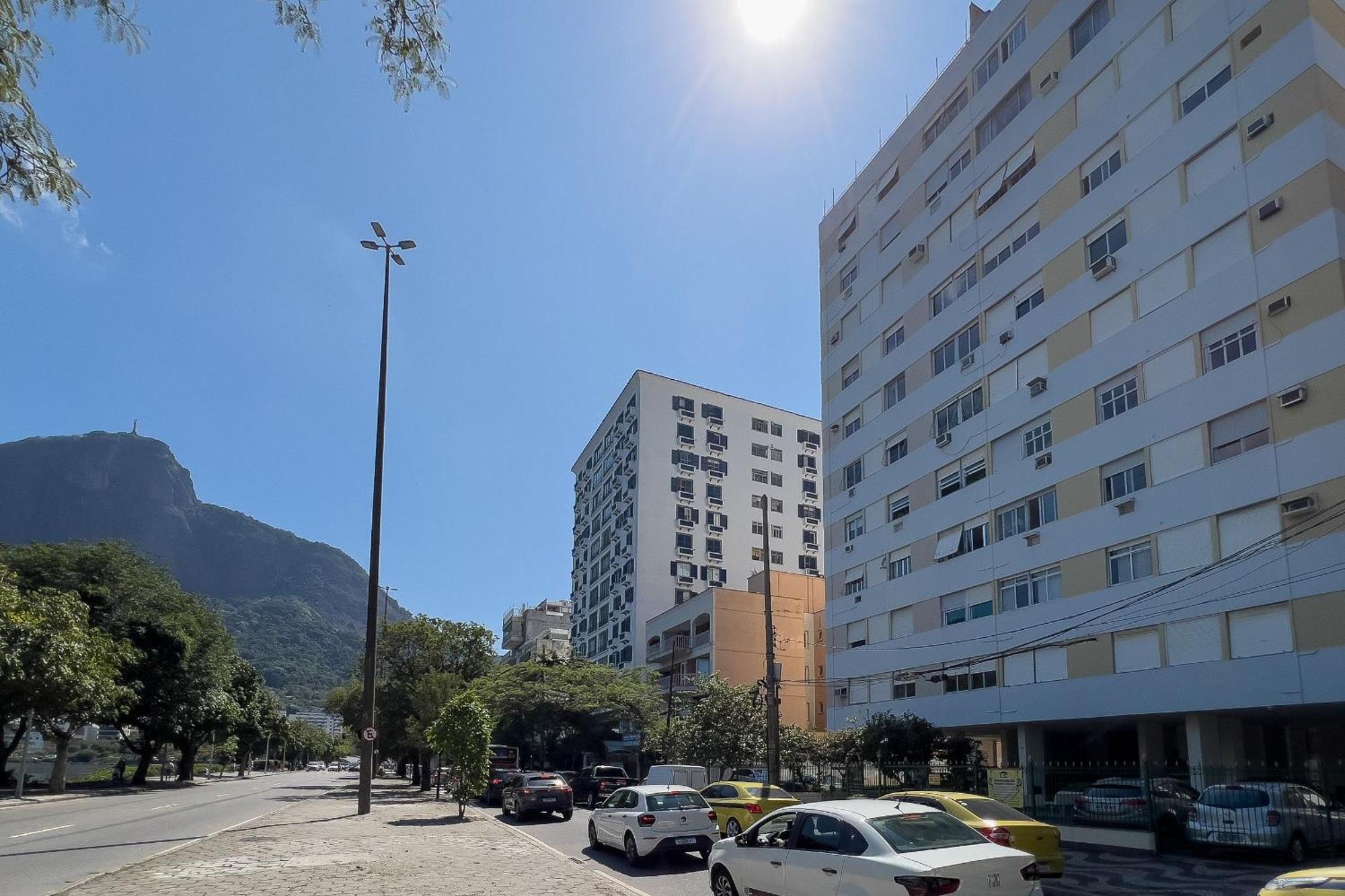 Apartamento Epitacio Pessoa 4720, Residencial Building *